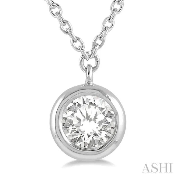 1/5 Ctw Round Cut Diamond Necklace in 14K White Gold