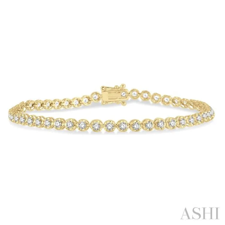 2 Ctw Round Cut Diamond Illusion Bracelet in 14K Yellow Gold