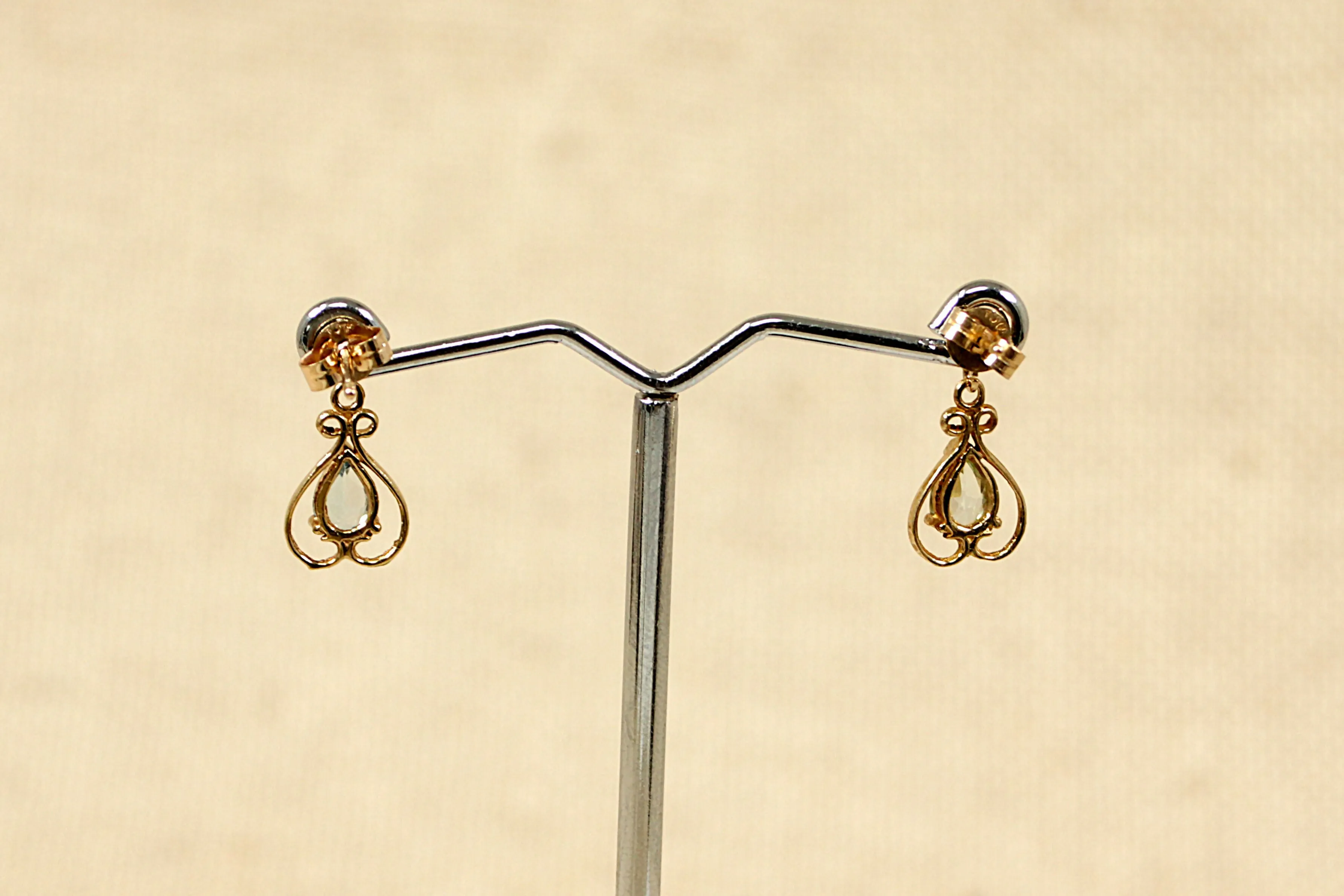 9ct Gold & Topaz Earrings