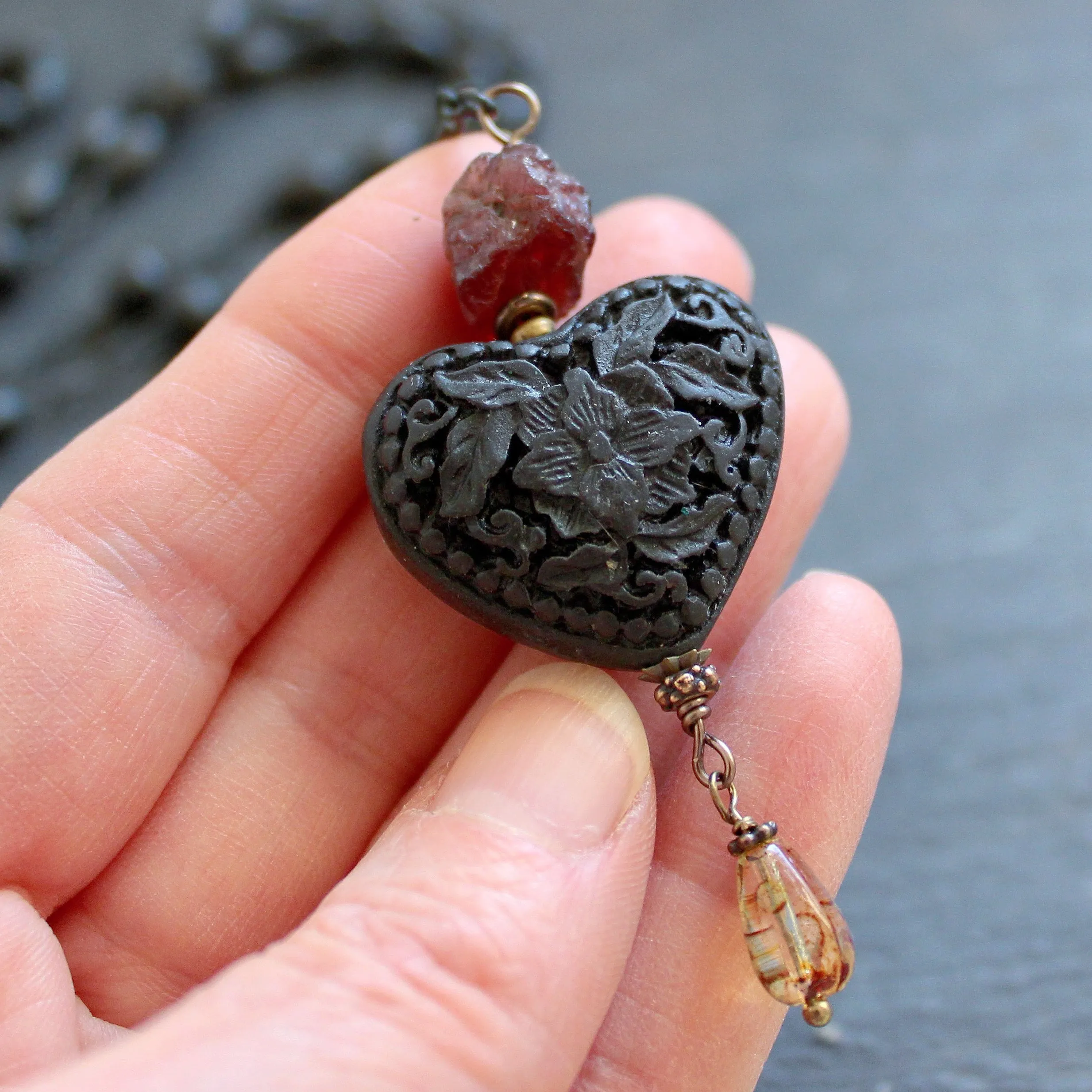 Black Hearted Love Gothic Rosary Necklace