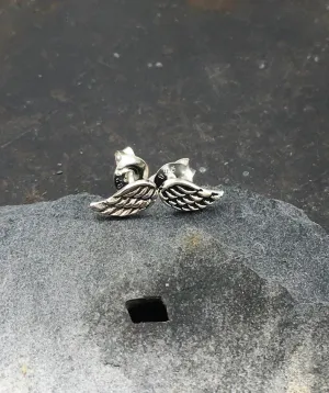 Blue Lily 7mm Silver Angel Wing Stud Earrings - S438B