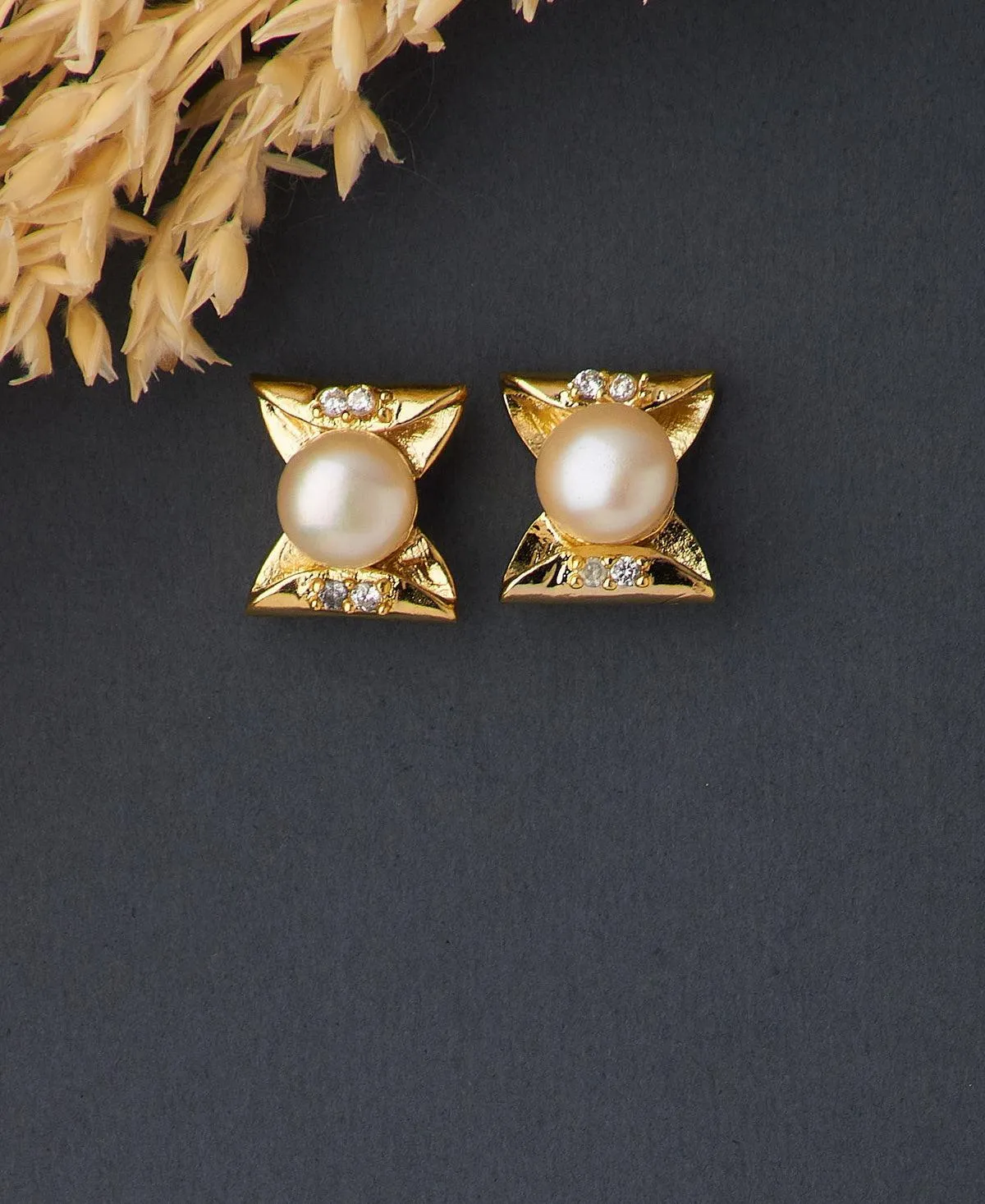 Elegant Real Pearl Stud Earring