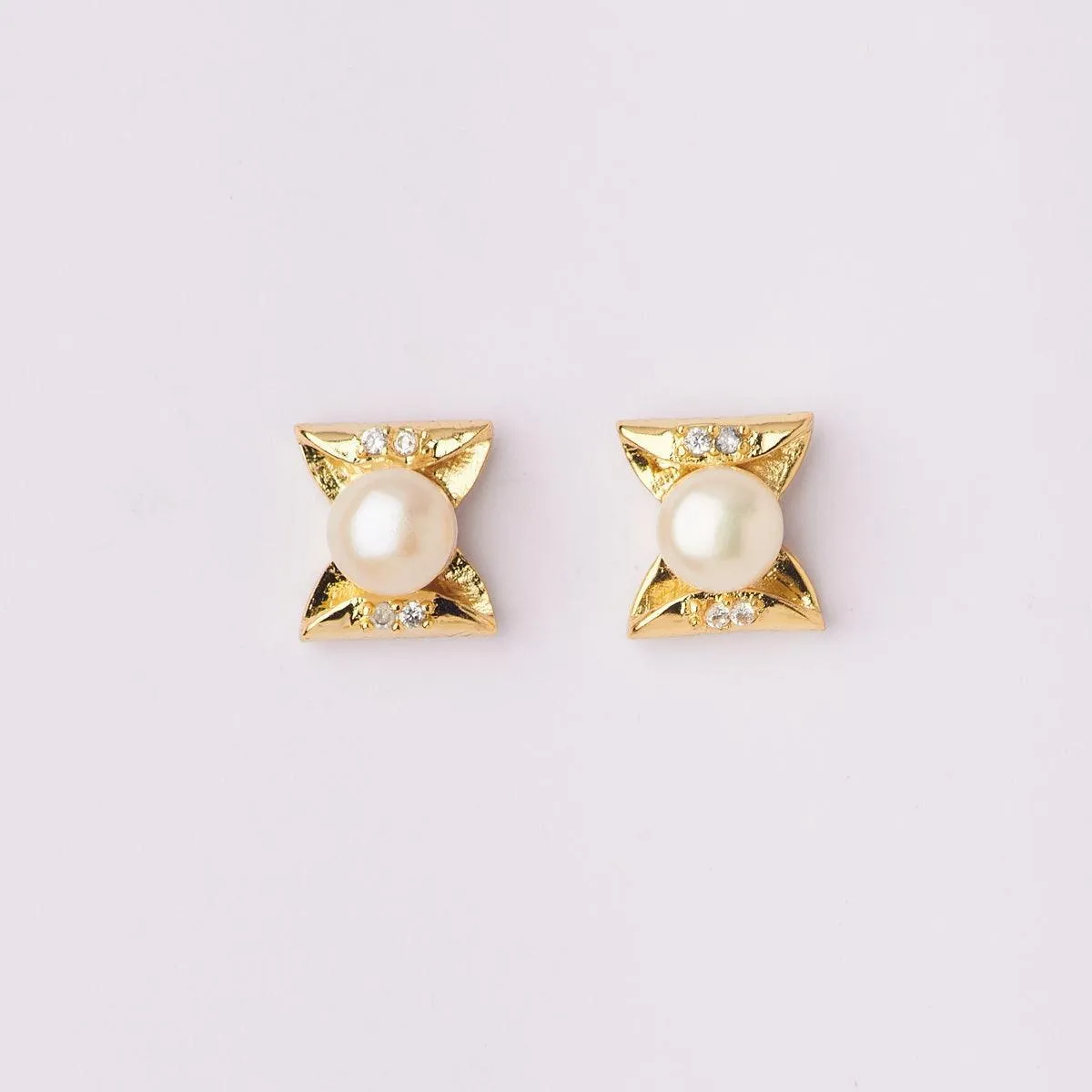 Elegant Real Pearl Stud Earring