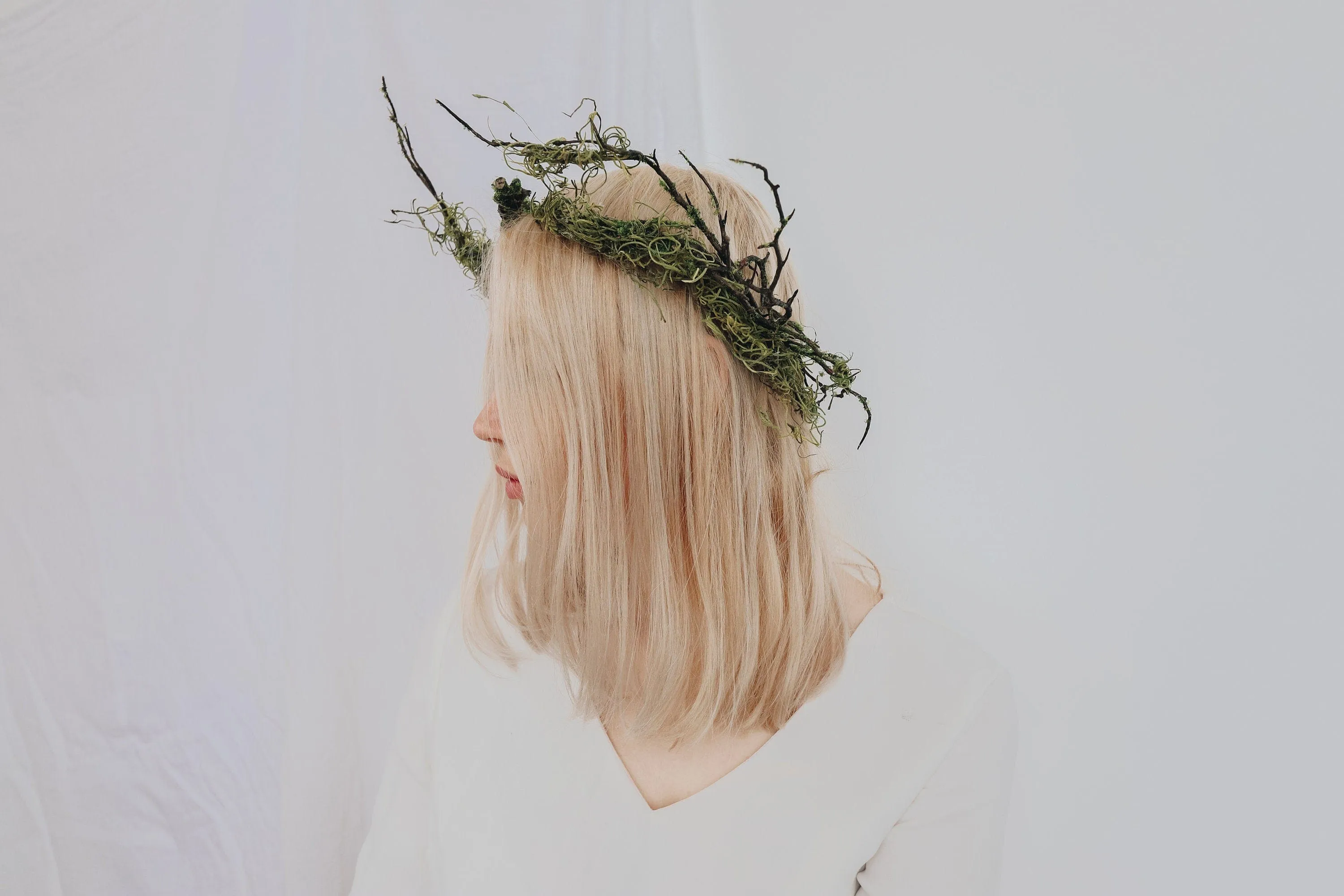 Elven Queen Woodland Crown, Artificial Green Ivy Bridal Crown,  Wild Twig bridal crown, leaf crown, Forest Crown