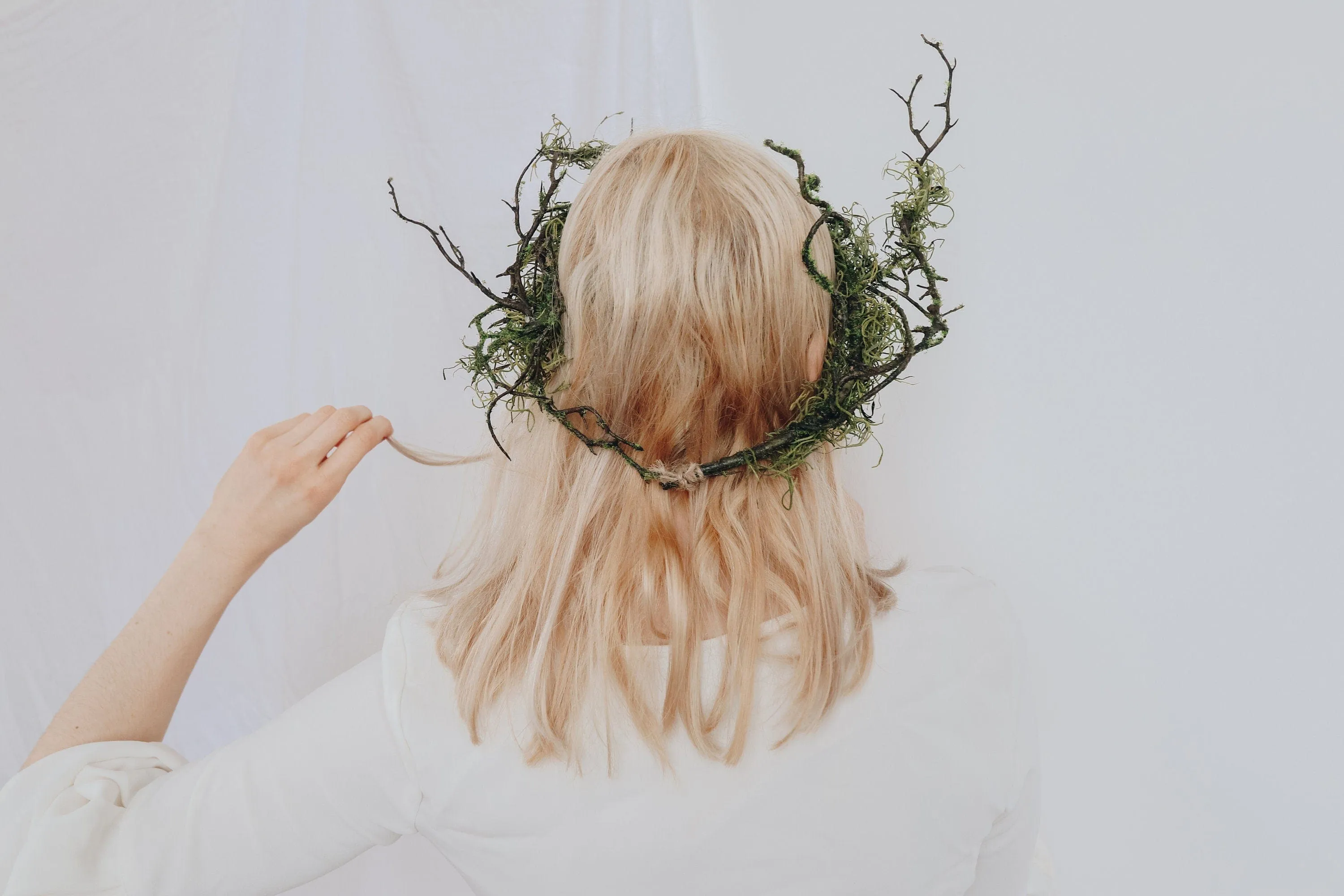 Elven Queen Woodland Crown, Artificial Green Ivy Bridal Crown,  Wild Twig bridal crown, leaf crown, Forest Crown