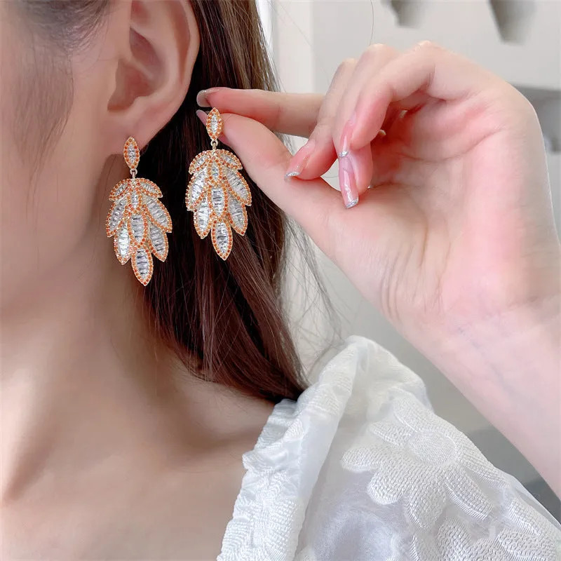 Multi-layered leaves exaggerated atmosphere heavy industry earrings