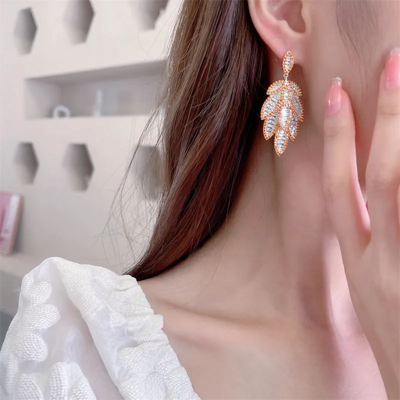 Multi-layered leaves exaggerated atmosphere heavy industry earrings