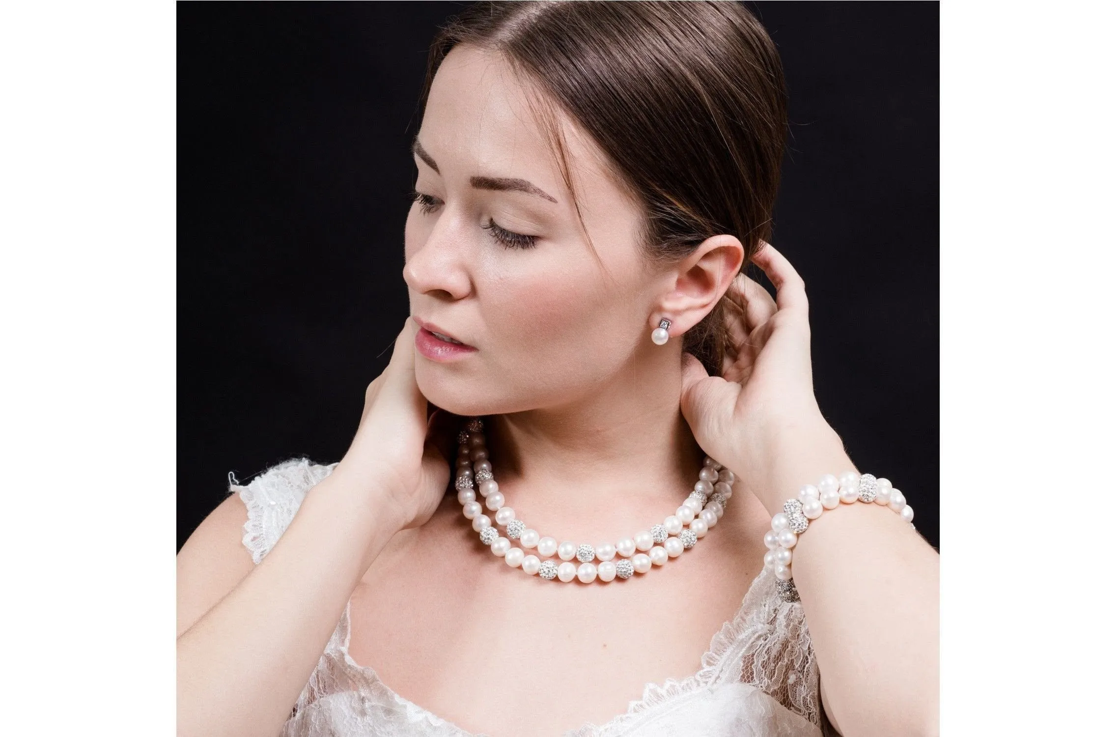 White Double Strand Layer Freshwater Round Pearl Bracelet with Crystal Ball 10mm